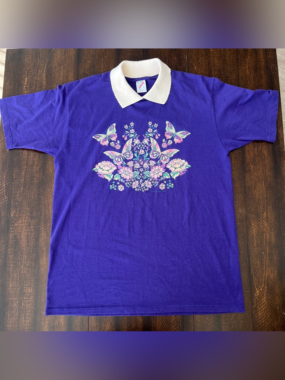 90s Vintage Whimsical Butterfly Tee with Collar
